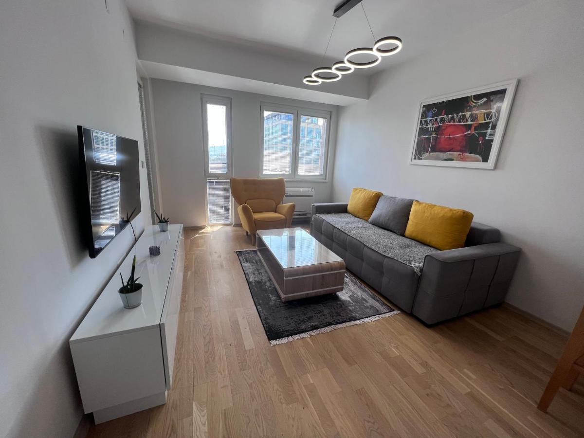 Urban Apartment Skopje Bagian luar foto